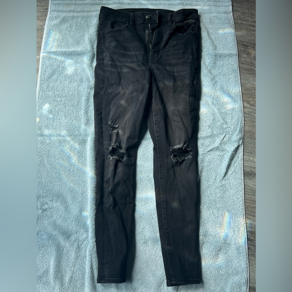 American Eagle Black Ripped Skinny Jean
